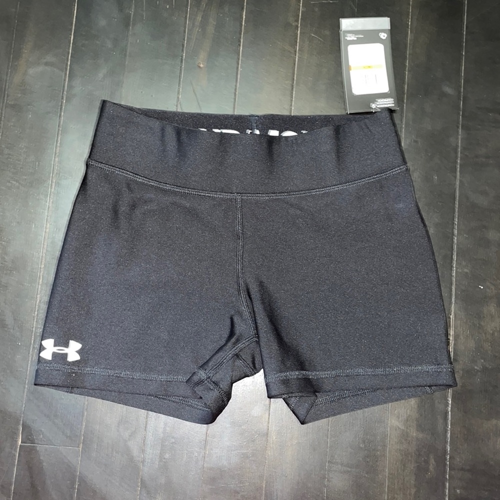 NWT UnderArmor WOMEN’S ATHLETIC SHORTS